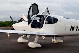 Cirrus - SR22T - photo 8