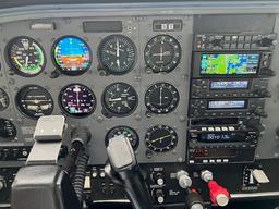 Cessna - Cessna 172SP - photo 6