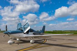 Cirrus - SR22 - photo 4