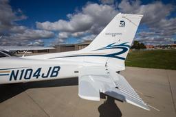 Cessna - 172 SKYHAWK - photo 13