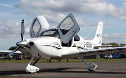 Cirrus - SR22 GTS G2 - photo 1