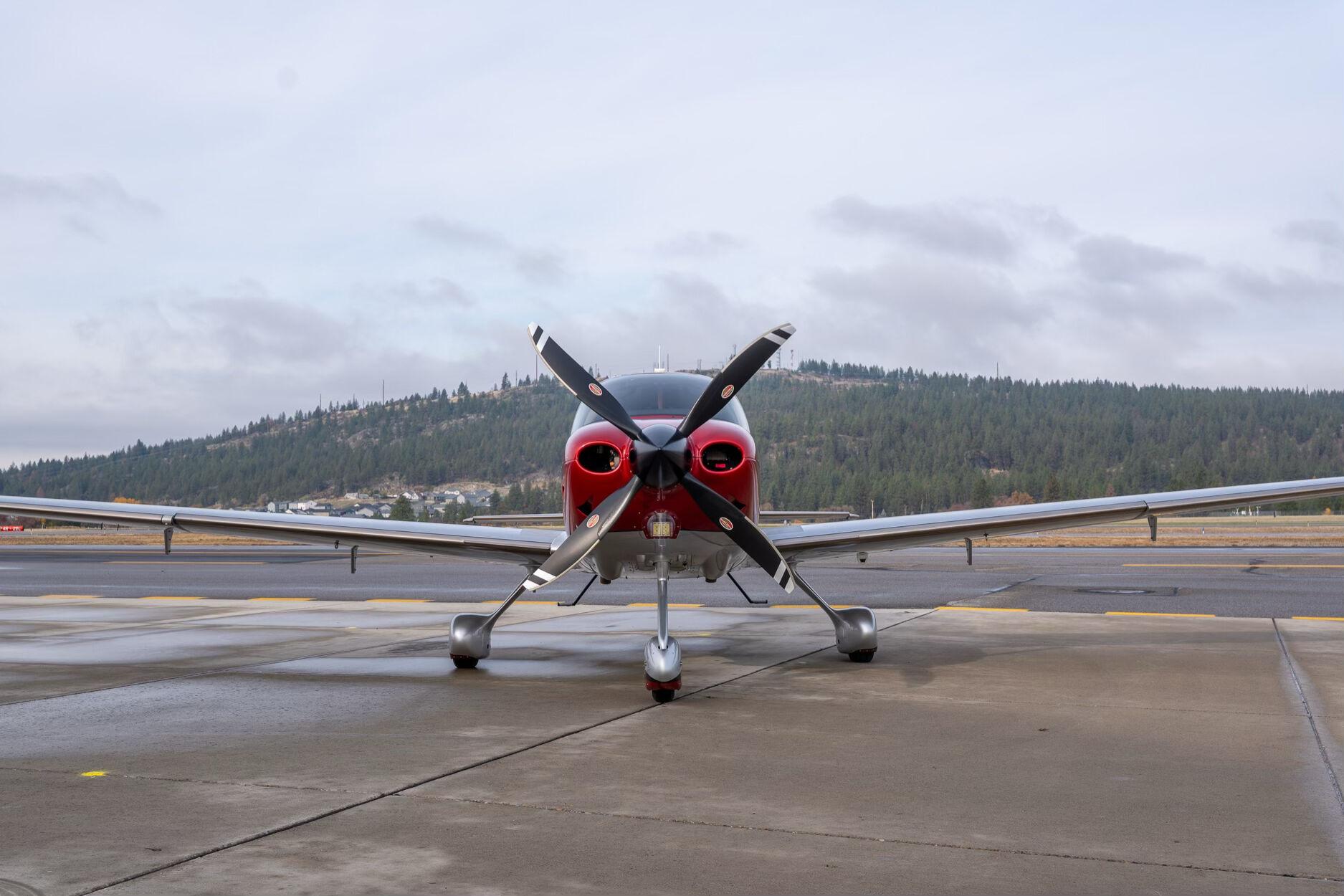 Cirrus - SR22 - main photo