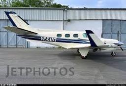 Beechcraft - Beechcraft B60 Duke - photo 1