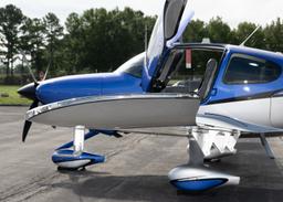 Cirrus - SR22T - photo 13