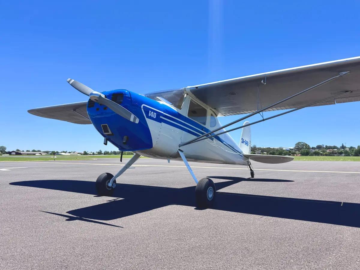 Cessna - 140 - main photo