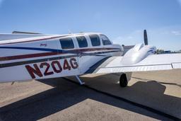 Beechcraft - BARON - photo 14