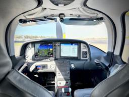 Cirrus - SR22T - photo 10