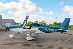 Cirrus - SR22 - photo 6