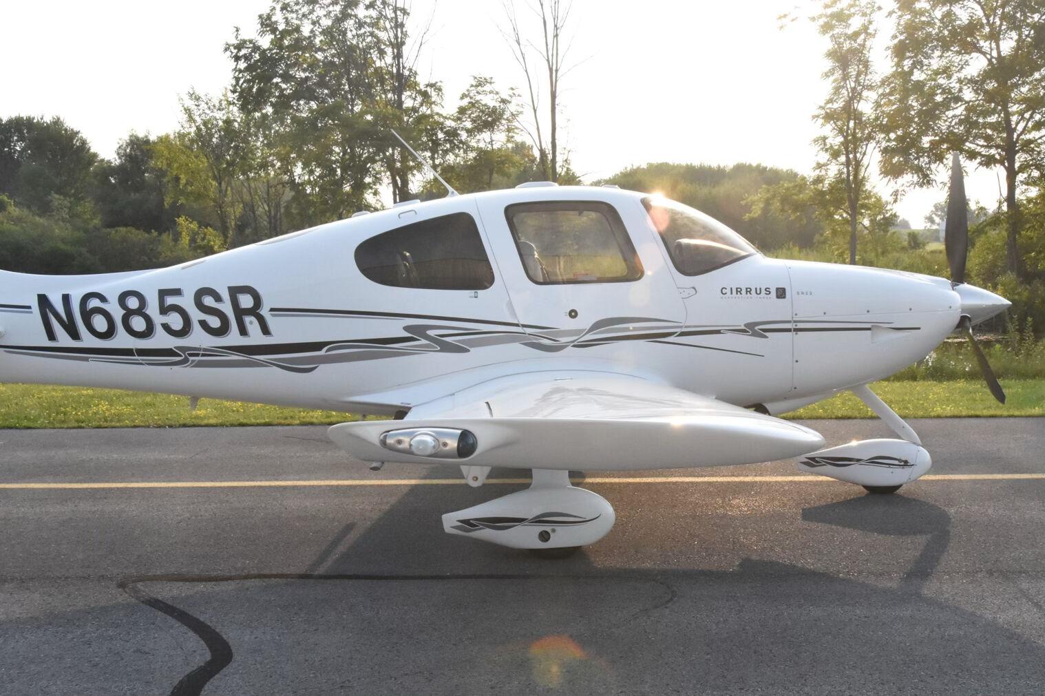 Cirrus - SR22 - main photo