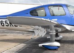 Cirrus - SR22T - photo 11