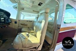 Cessna - 182L SKYLANE - photo 14