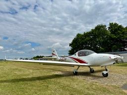 Aquila Aviation - Aquila A210 - photo 3