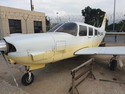 Piper Aircraft Corporation - PA-32R Lance - photo 3
