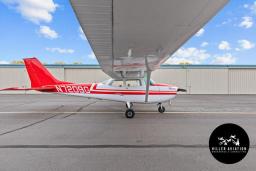 Cessna - 172K SKYHAWK - photo 6