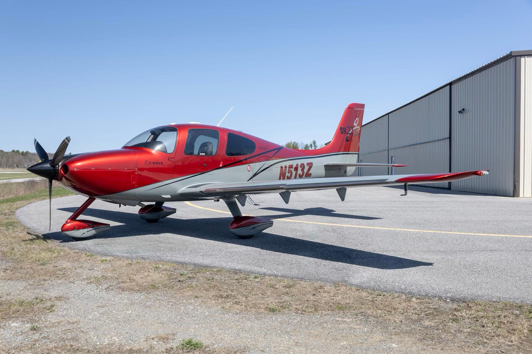 Cirrus - SR22 - main photo