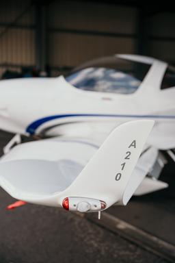AQUILA - Aquila A 210 - photo 20