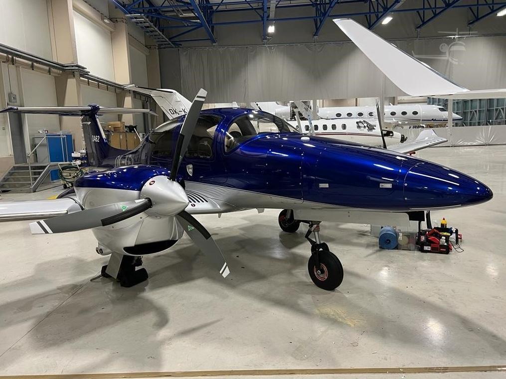 Diamond - DA62 - main photo