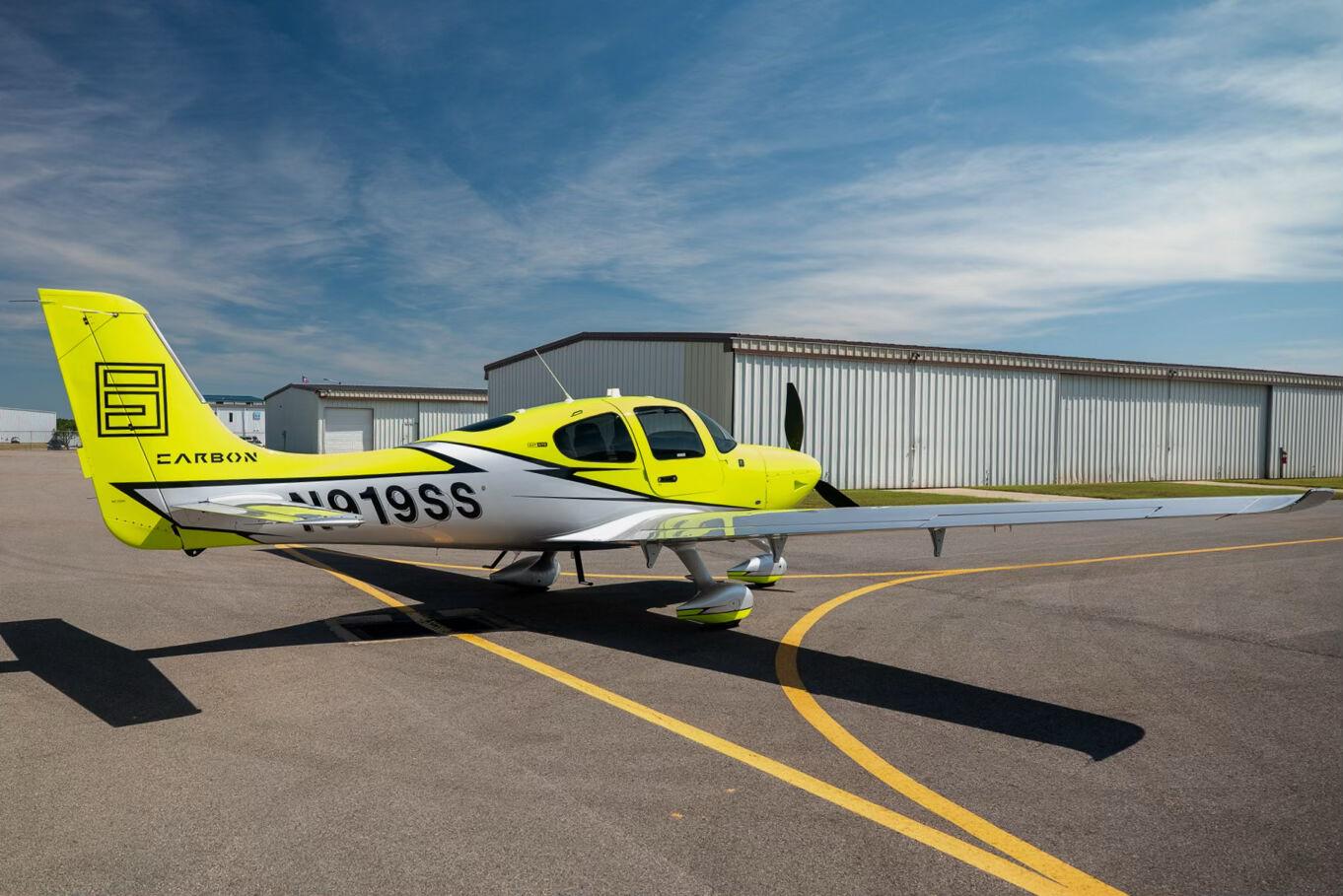Cirrus - SR22T - main photo