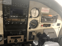 Cessna - Cessna 177RG Cardinal - photo 9
