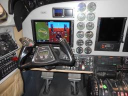 Beechcraft - Beechcraft King Air B200 - photo 17