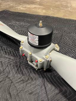 Hartzell HC-C2YK-1BF/F8475D-4 propeller - photo 3